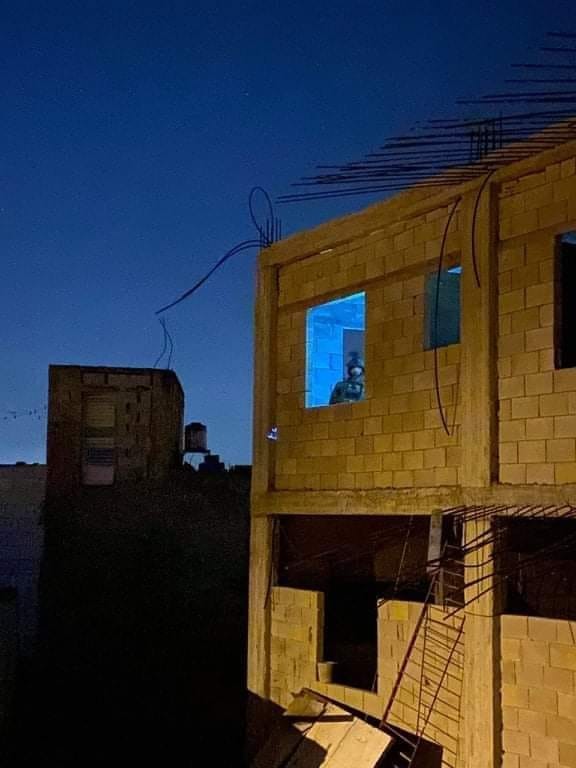 قوات الاحتلال تقتحم المنازل في دير نظام